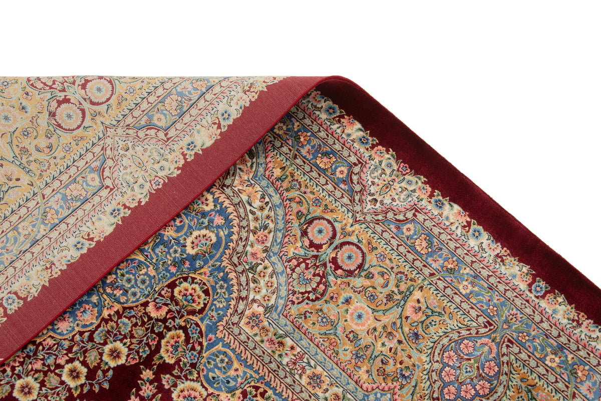 Rechteck Teppich Ghom Design in Rot von Hadorn™ - Lifestyle Image