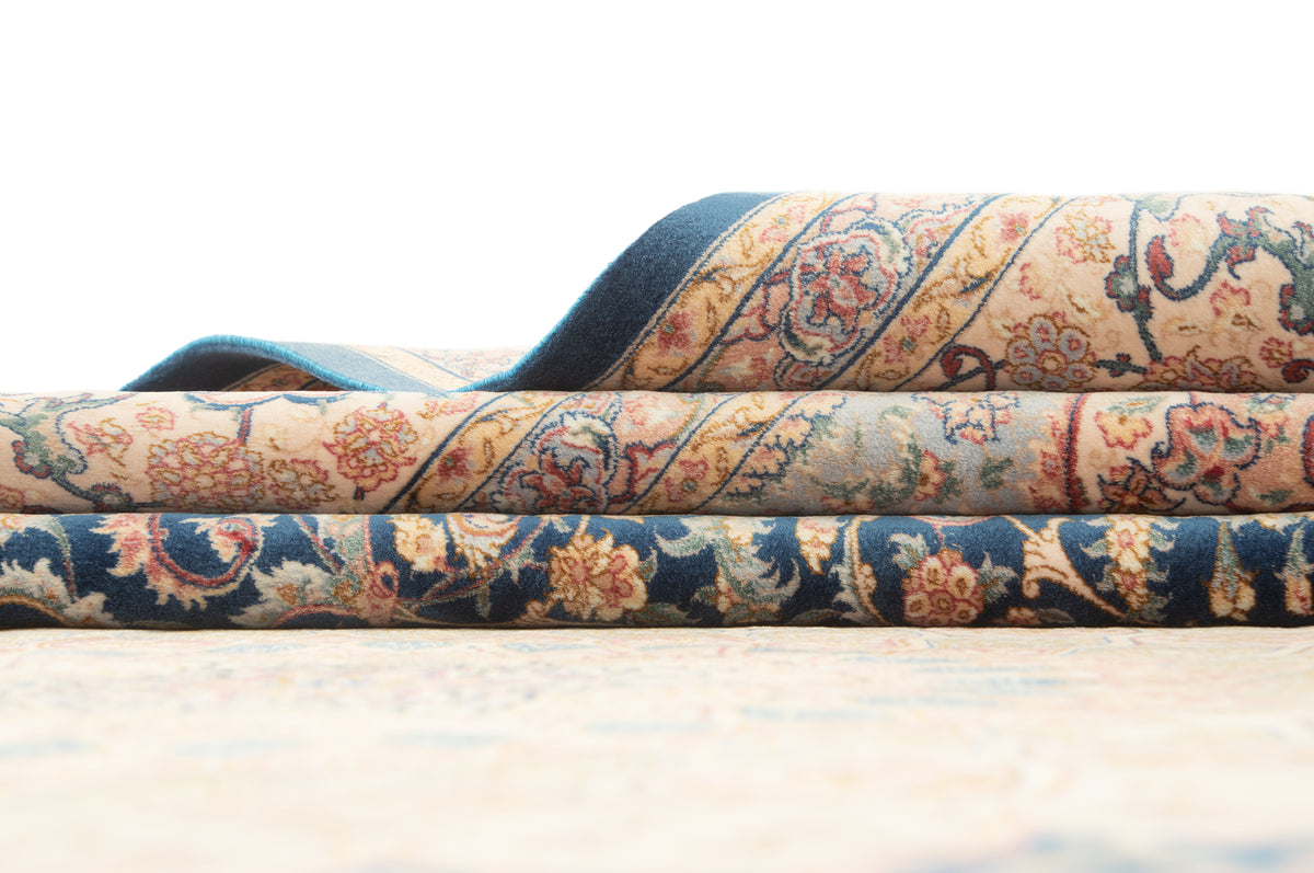 Rechteck Teppich Ghom Design in Blau von Hadorn™ - Lifestyle Image