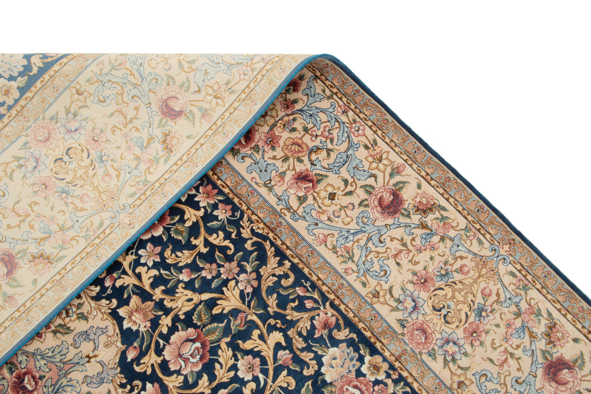 Rechteck Teppich Ghom Design in Blau von Hadorn™ - Lifestyle Image