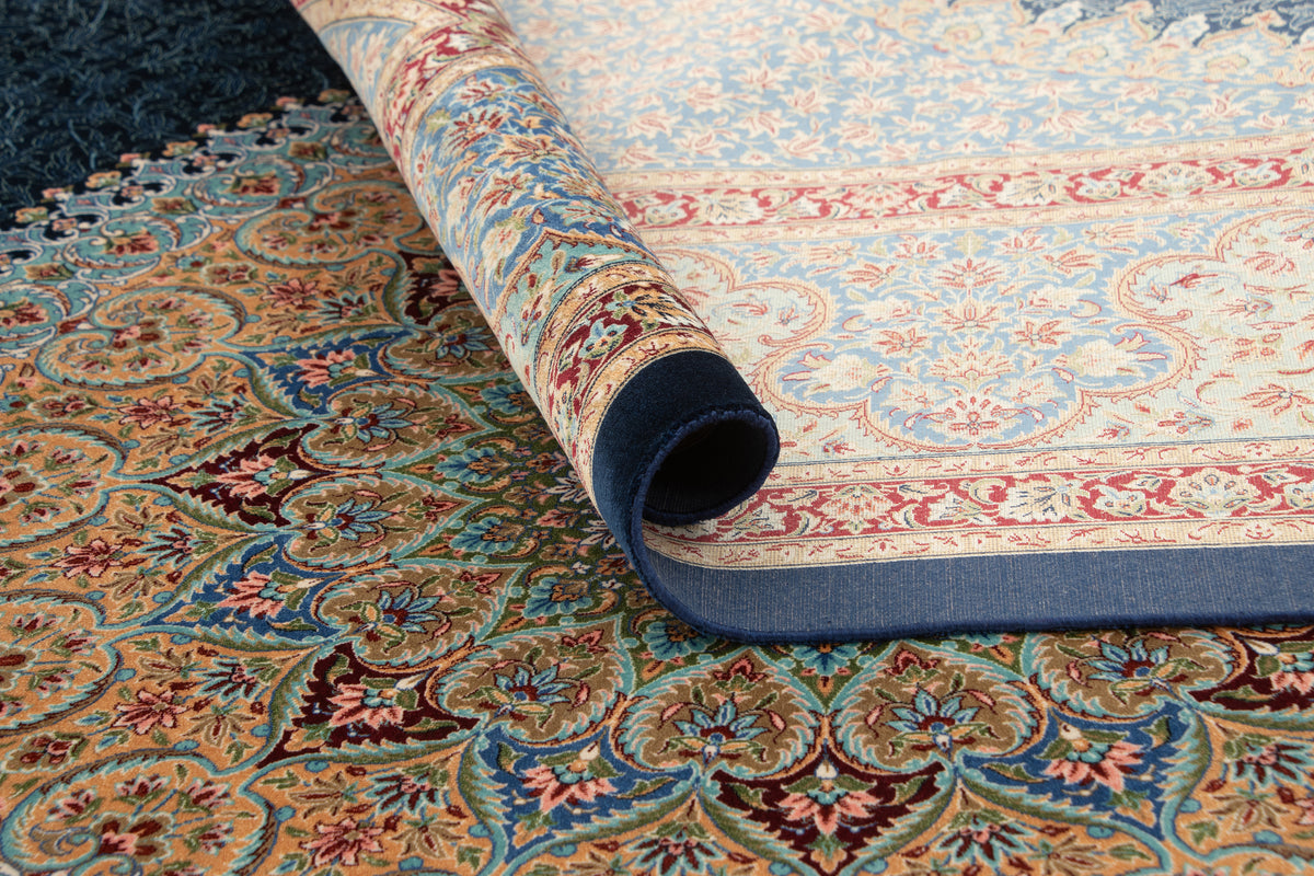 Rechteck Teppich Ghom Design in Dunkelblau von Hadorn™ - Lifestyle Image