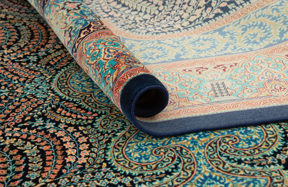 Rechteck Teppich Ghom Design in Blau von Hadorn™ - Lifestyle Image
