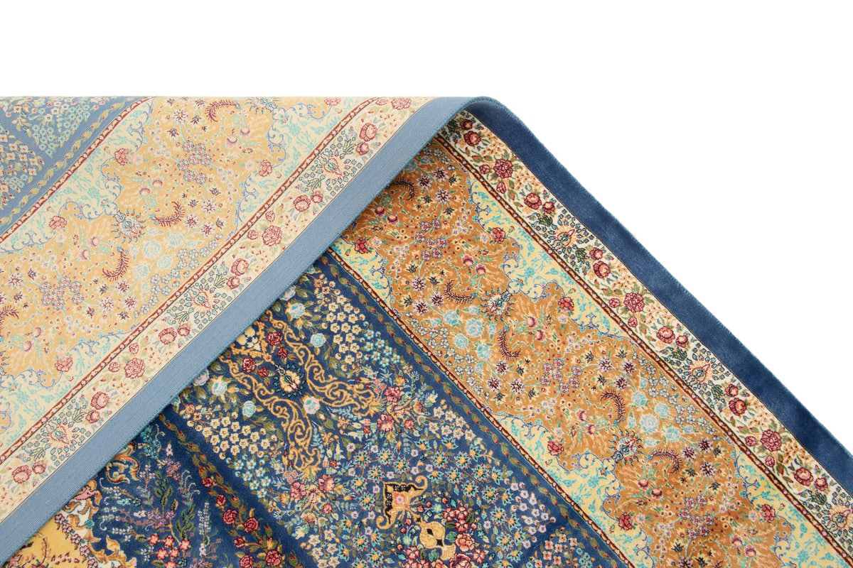 Rechteck Teppich Ghom Design in Blau von Hadorn™ - Lifestyle Image