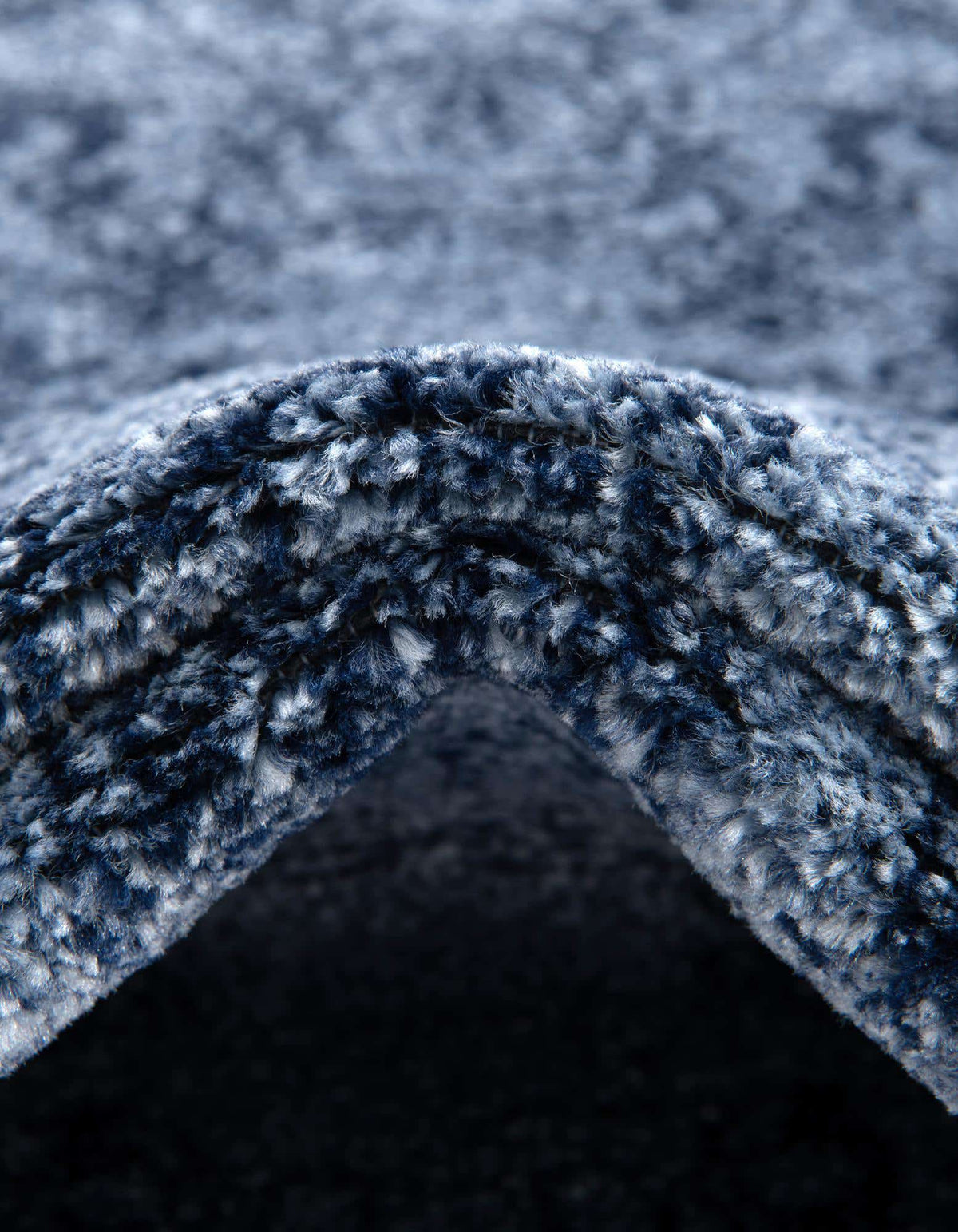 Rund Teppich Vista in Blau von Hadorn™ - Lifestyle Image