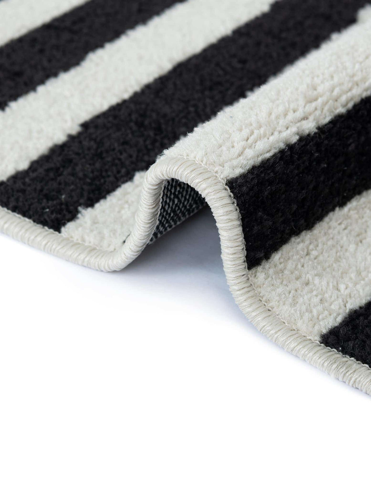 Rund Teppich Tribeca in Schwarz von Hadorn™ - Lifestyle Image