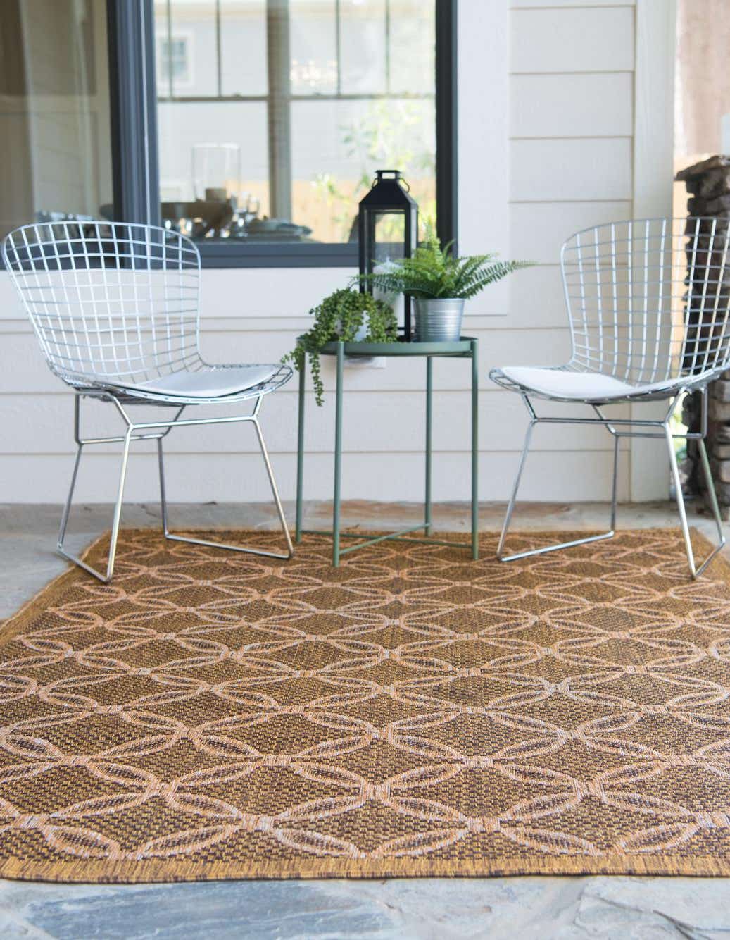 Rechteck Outdoor Teppich Outdoor Trellis in Hellbraun von Hadorn™ - Lifestyle Image