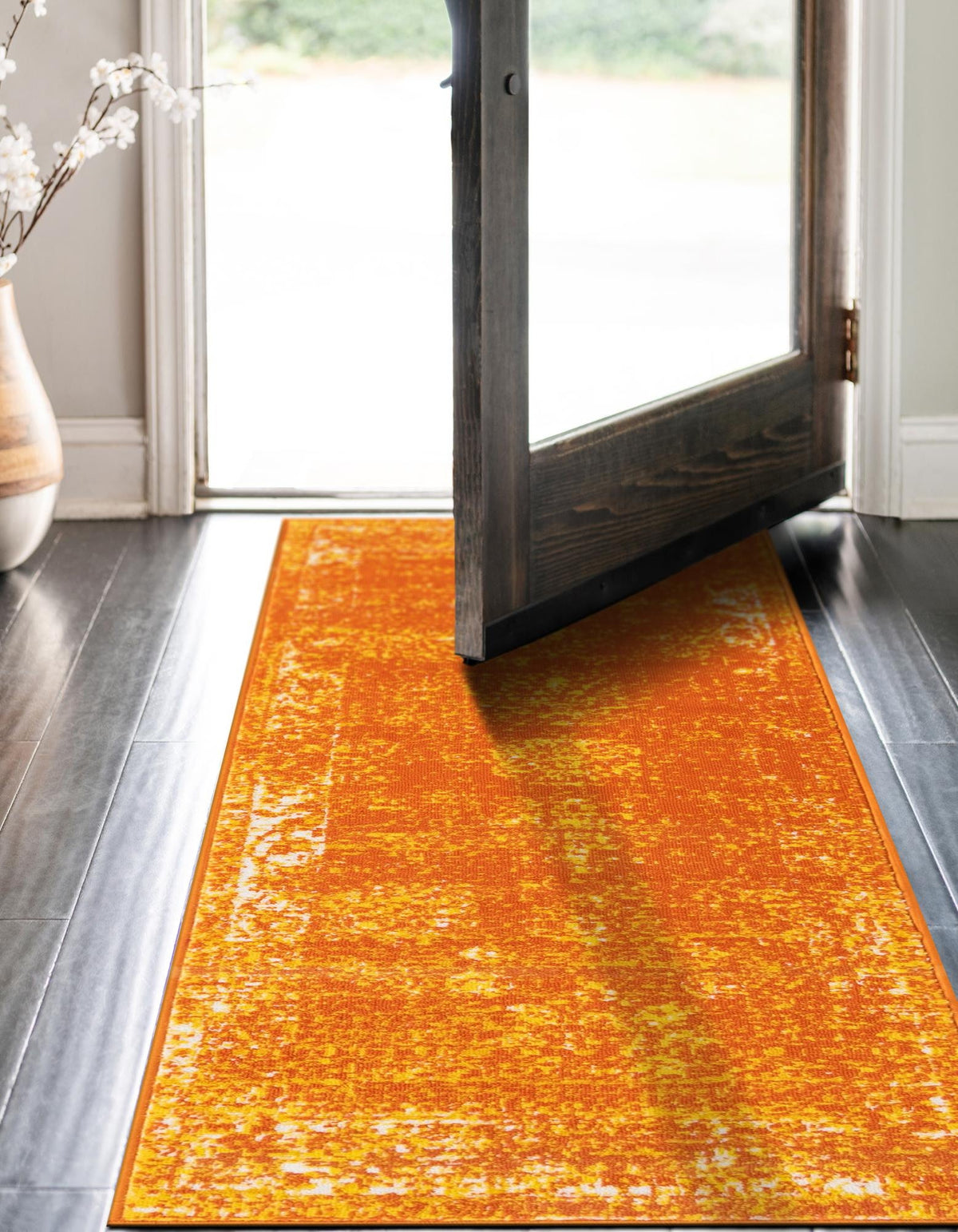 Läufer Teppich Monaco in Orange von Hadorn™ - Lifestyle Image