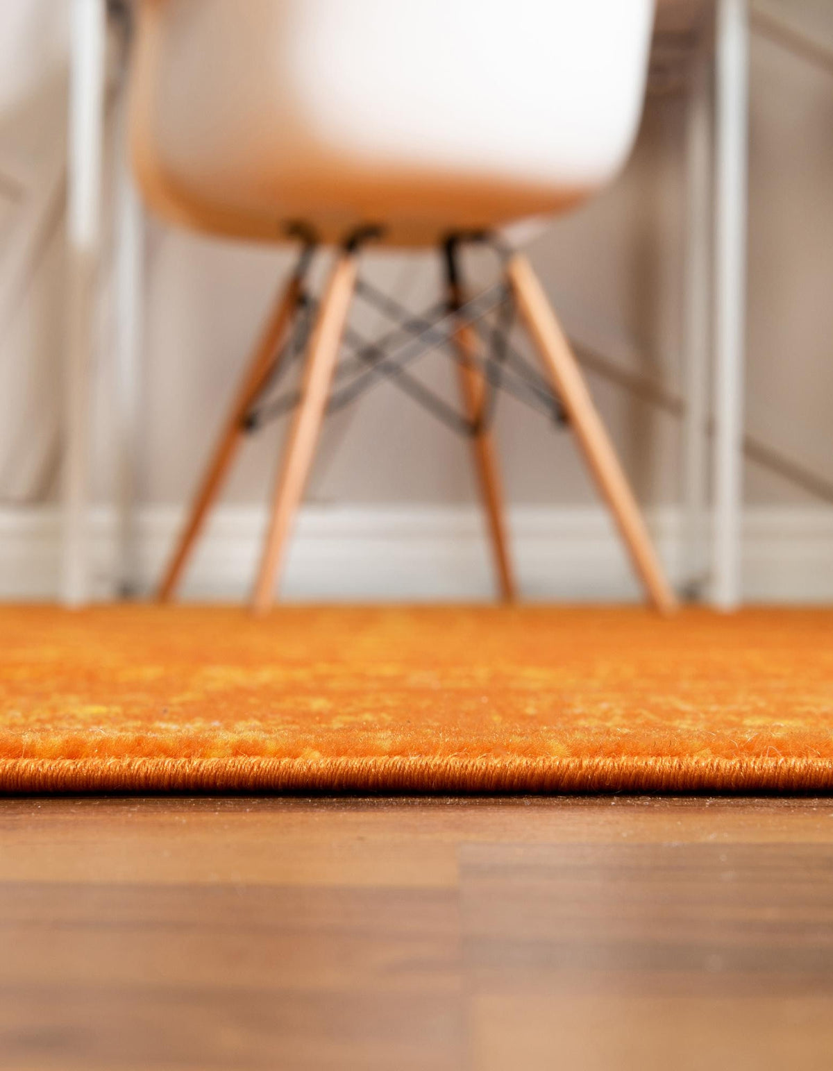 Läufer Teppich Monaco in Orange von Hadorn™ - Lifestyle Image