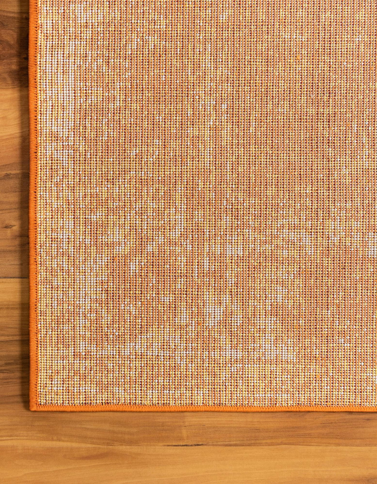 Läufer Teppich Monaco in Orange von Hadorn™ - Lifestyle Image