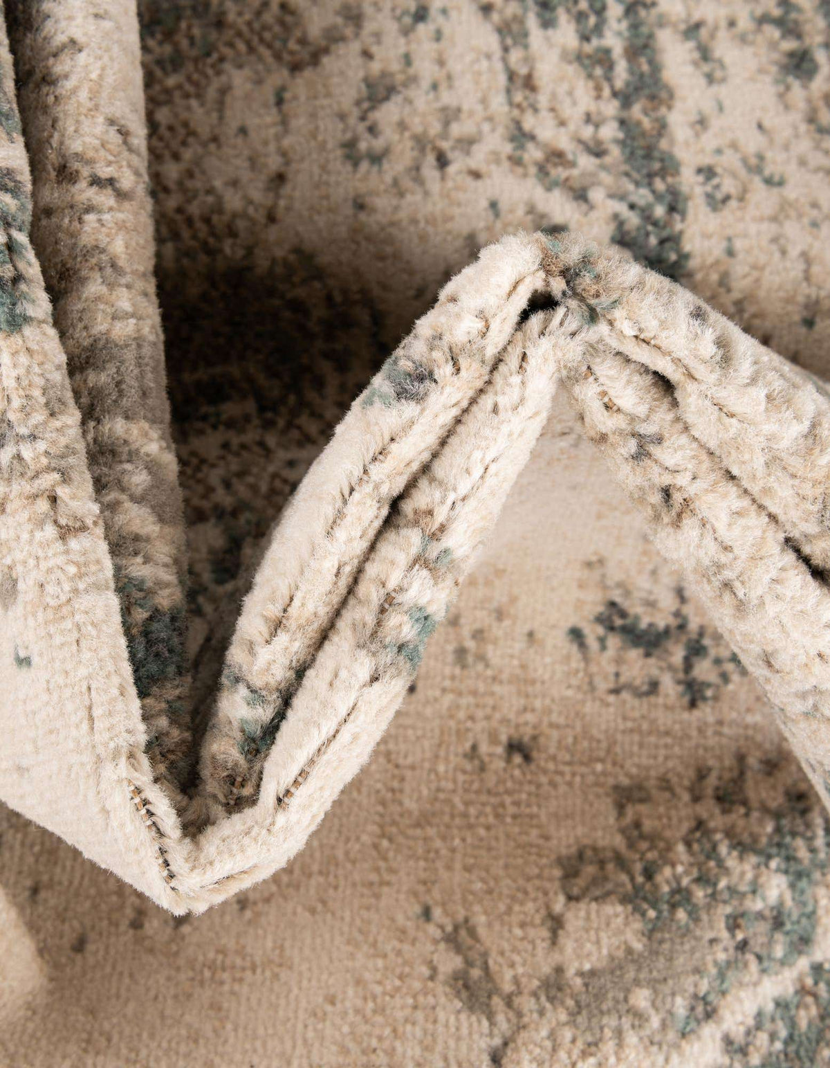 Rechteck Teppich Sahara in Beige von Hadorn™ - Lifestyle Image