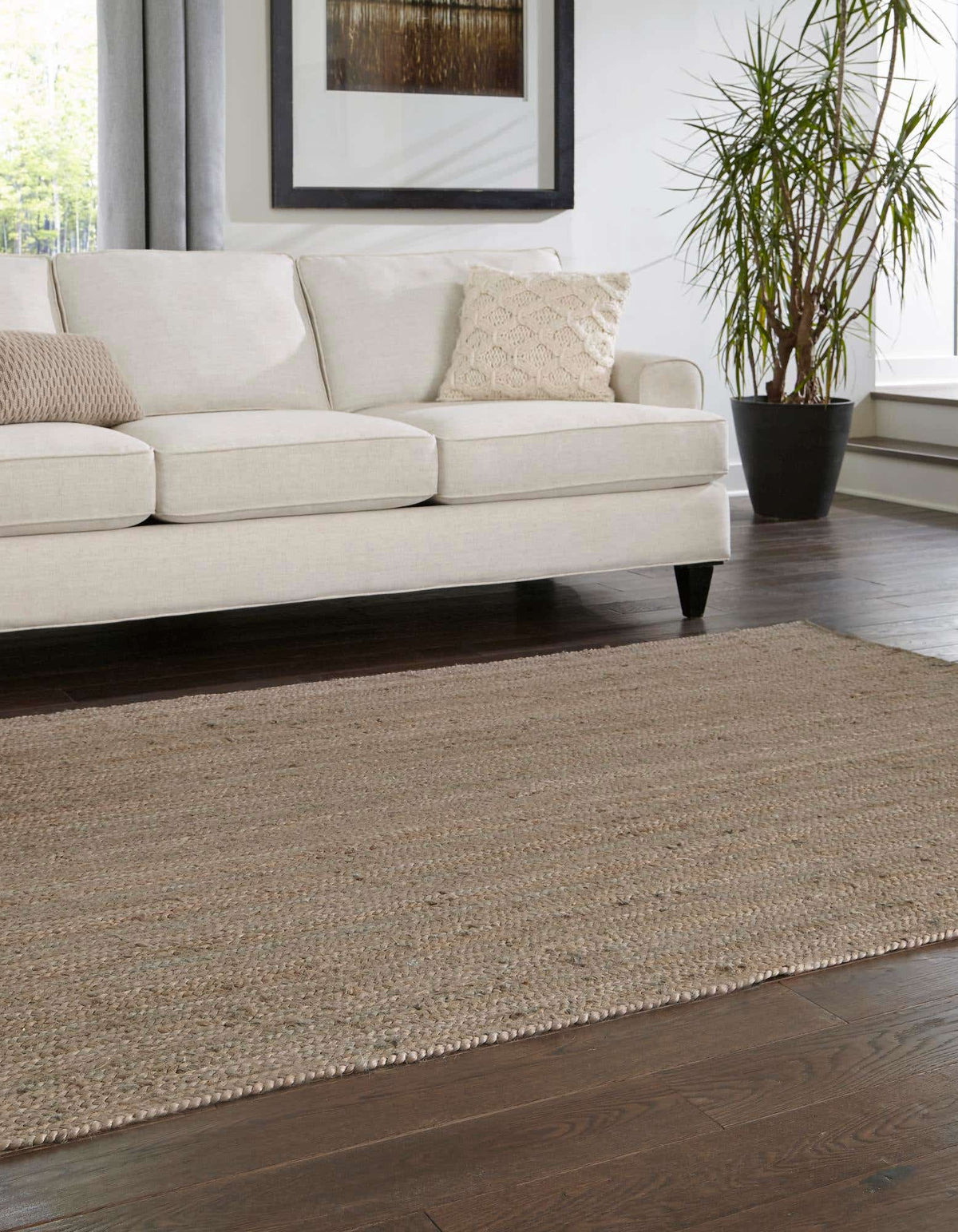 Rechteck Handgeflochten Teppich Braided Jute in Grau von Hadorn™ - Lifestyle Image