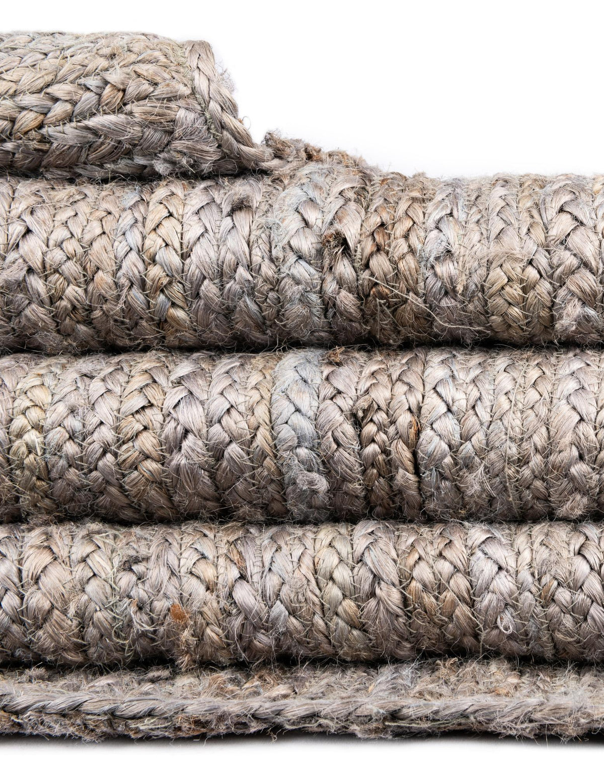 Rechteck Handgeflochten Teppich Braided Jute in Grau von Hadorn™ - Lifestyle Image
