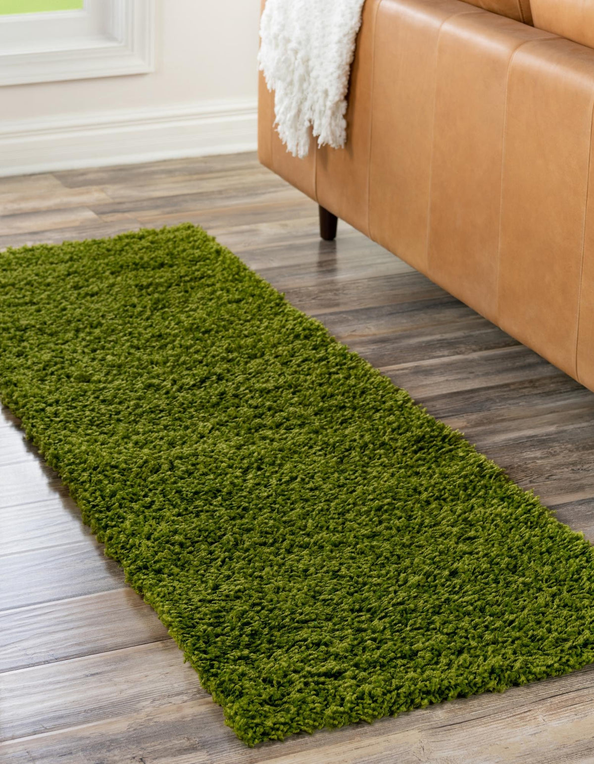Läufer Hochflorteppich Solid Shag in Grün von Hadorn™ - Lifestyle Image