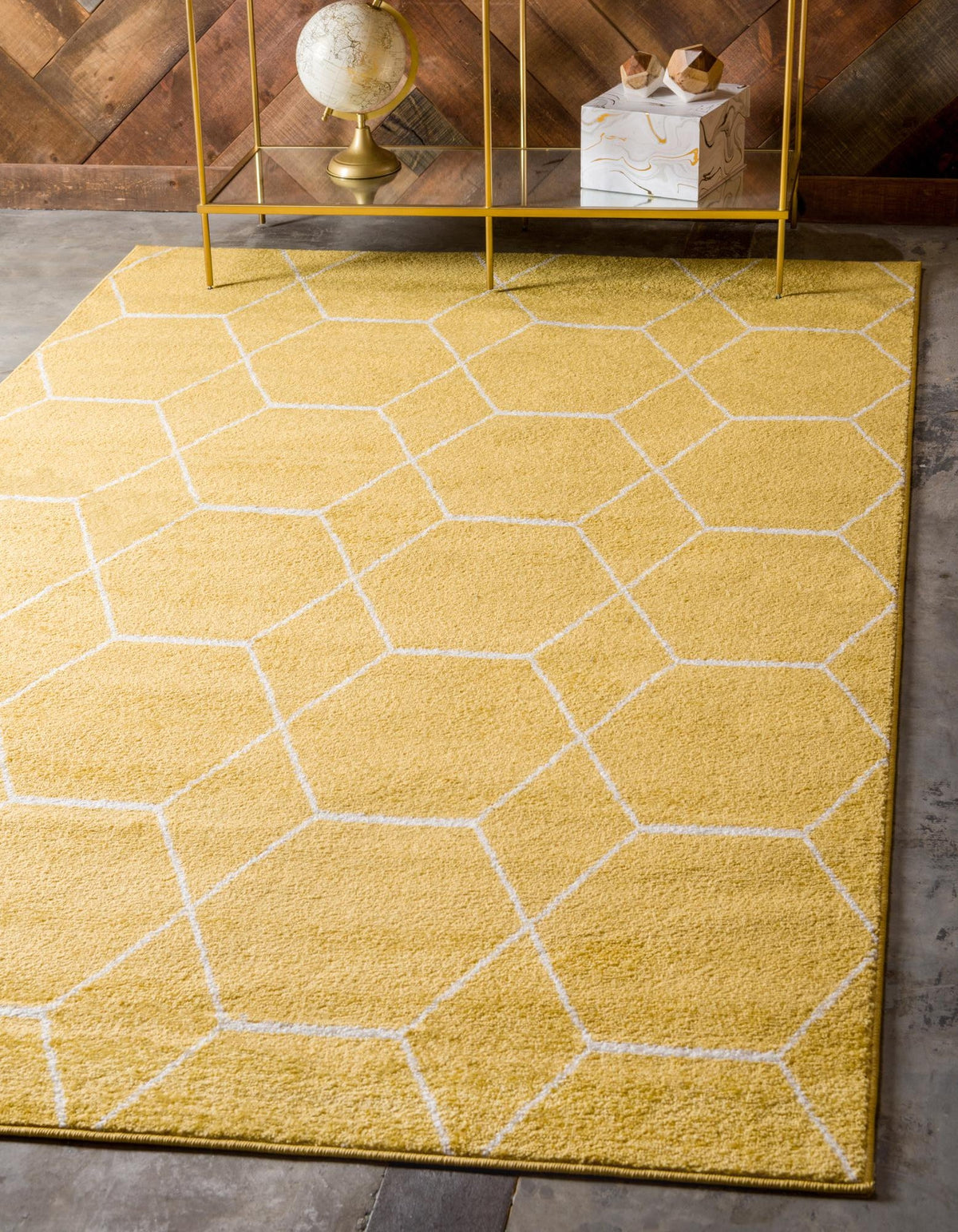 Rechteck Teppich Trellis Frieze in Gelb von Hadorn™ - Lifestyle Image