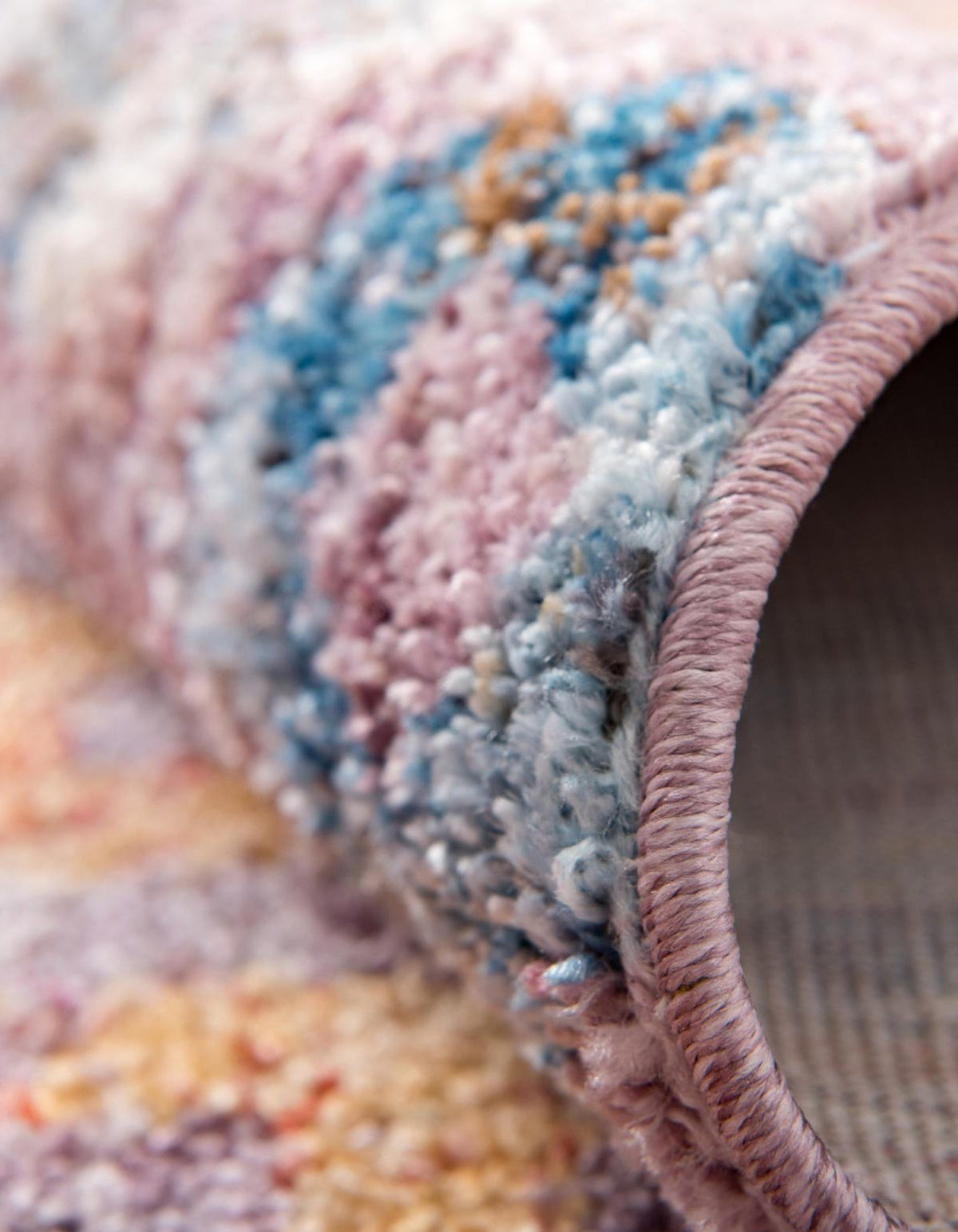 Läufer Teppich Prism in Lila von Hadorn™ - Lifestyle Image