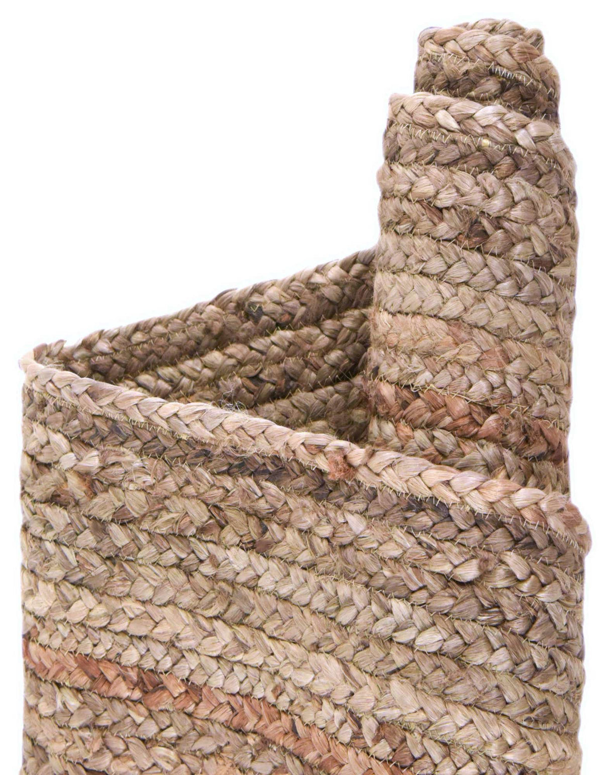 Rund Handgeflochten Teppich Braided Jute in Natürlich von Hadorn™ - Lifestyle Image