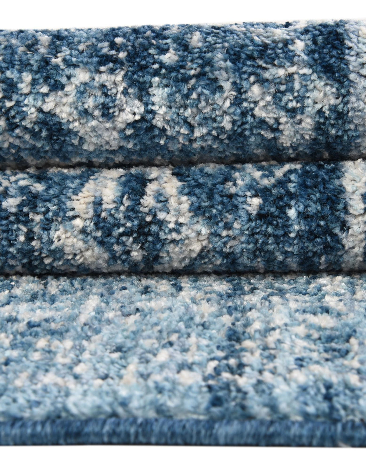Läufer Teppich Brooklyn in Blau von Hadorn™ - Lifestyle Image