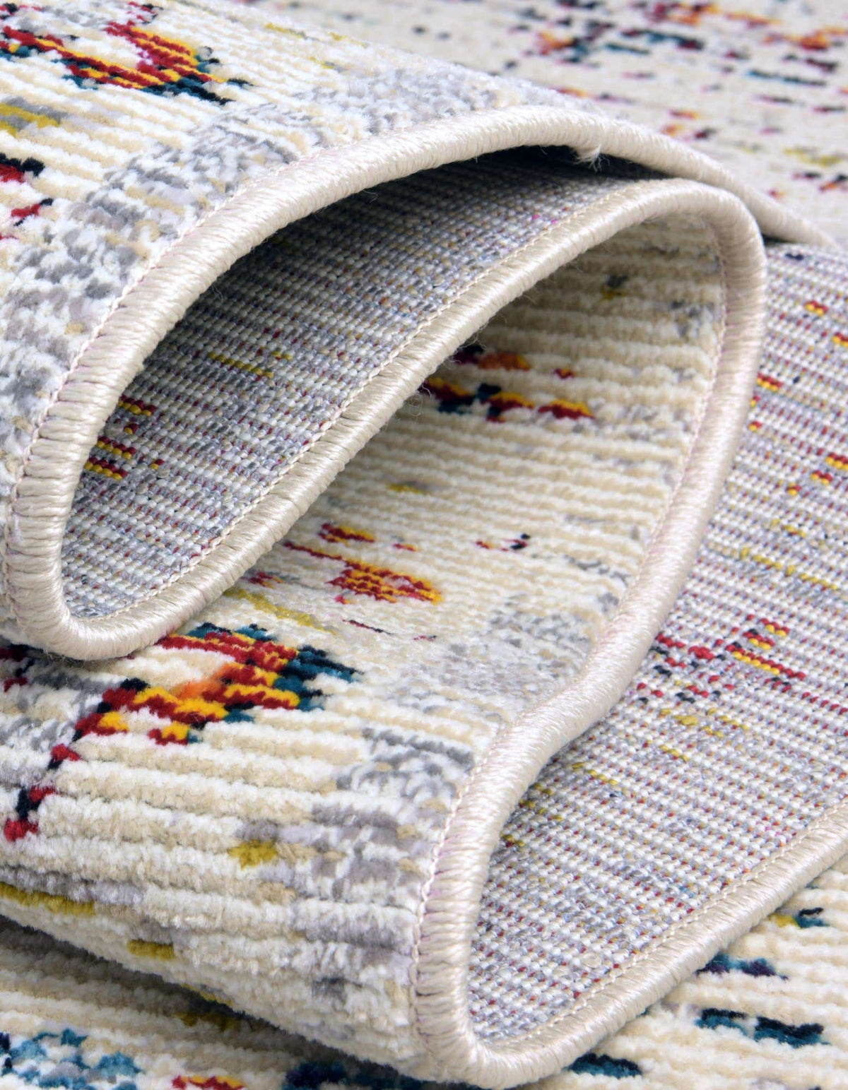 Rund Teppich Amulet in Beige von Hadorn™ - Lifestyle Image