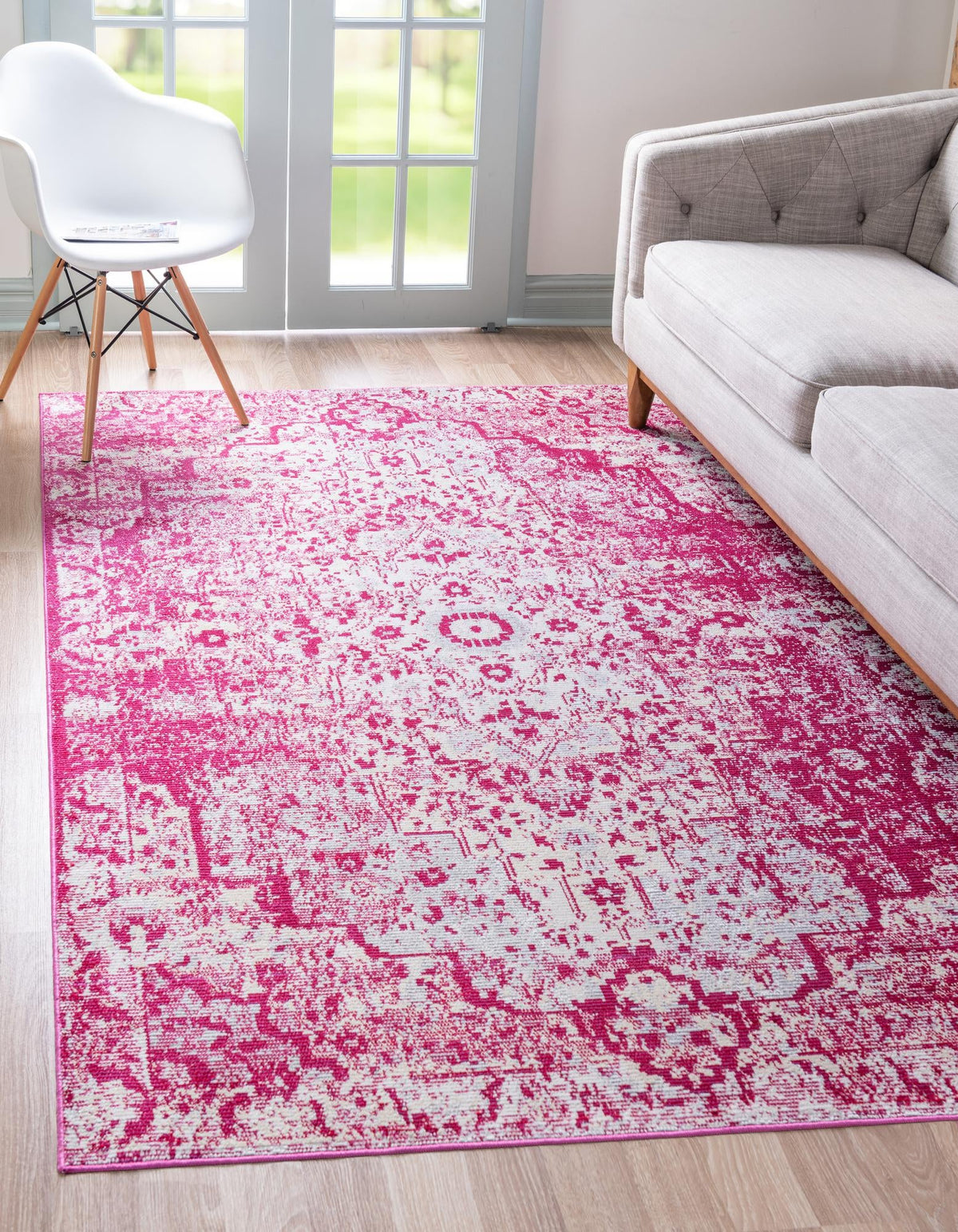 Rechteck Teppich Amulet in Rosa von Hadorn™ - Lifestyle Image