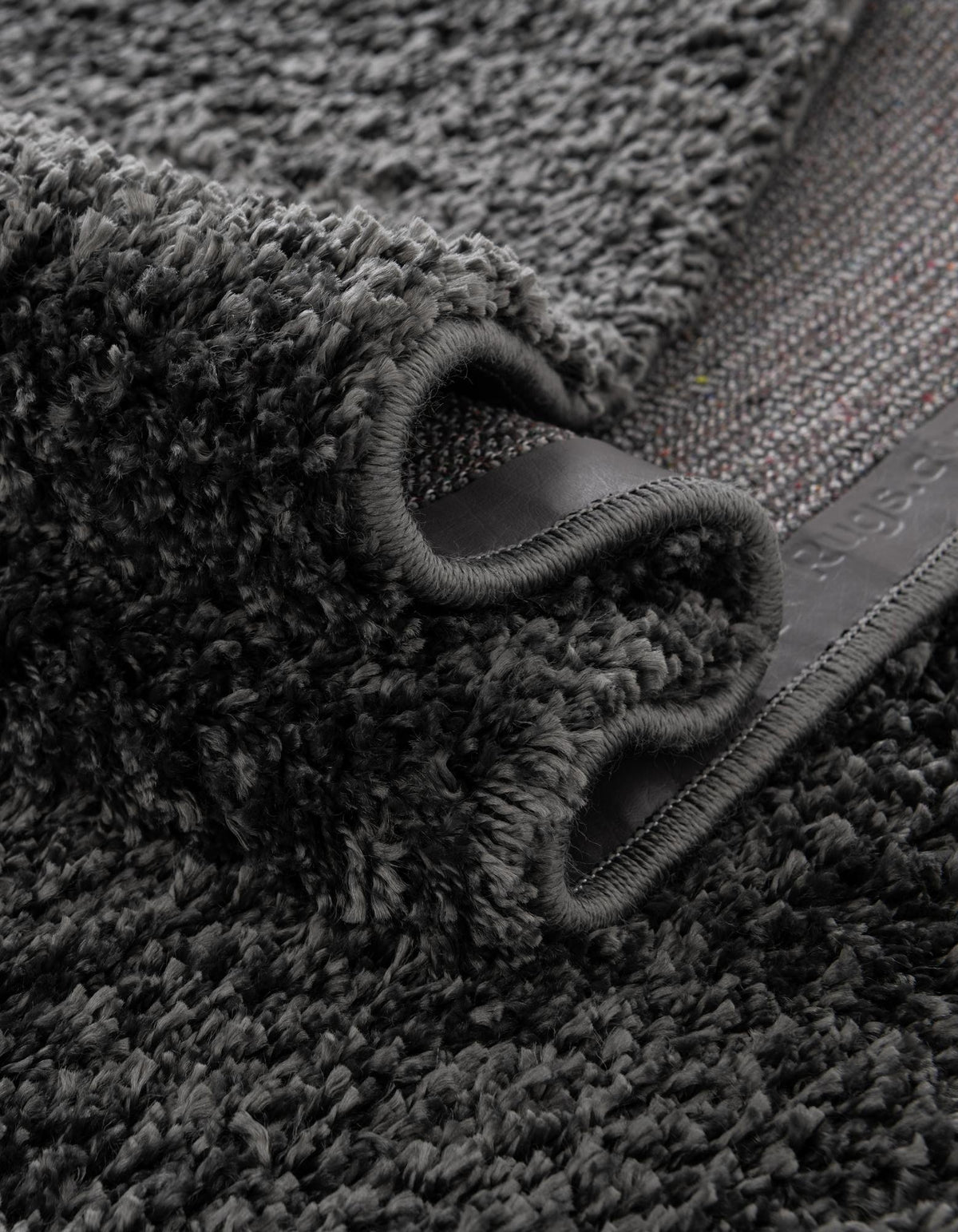 Rund Hochflorteppich Soft Solid Shag in Rauchgrau von Hadorn™ - Lifestyle Image