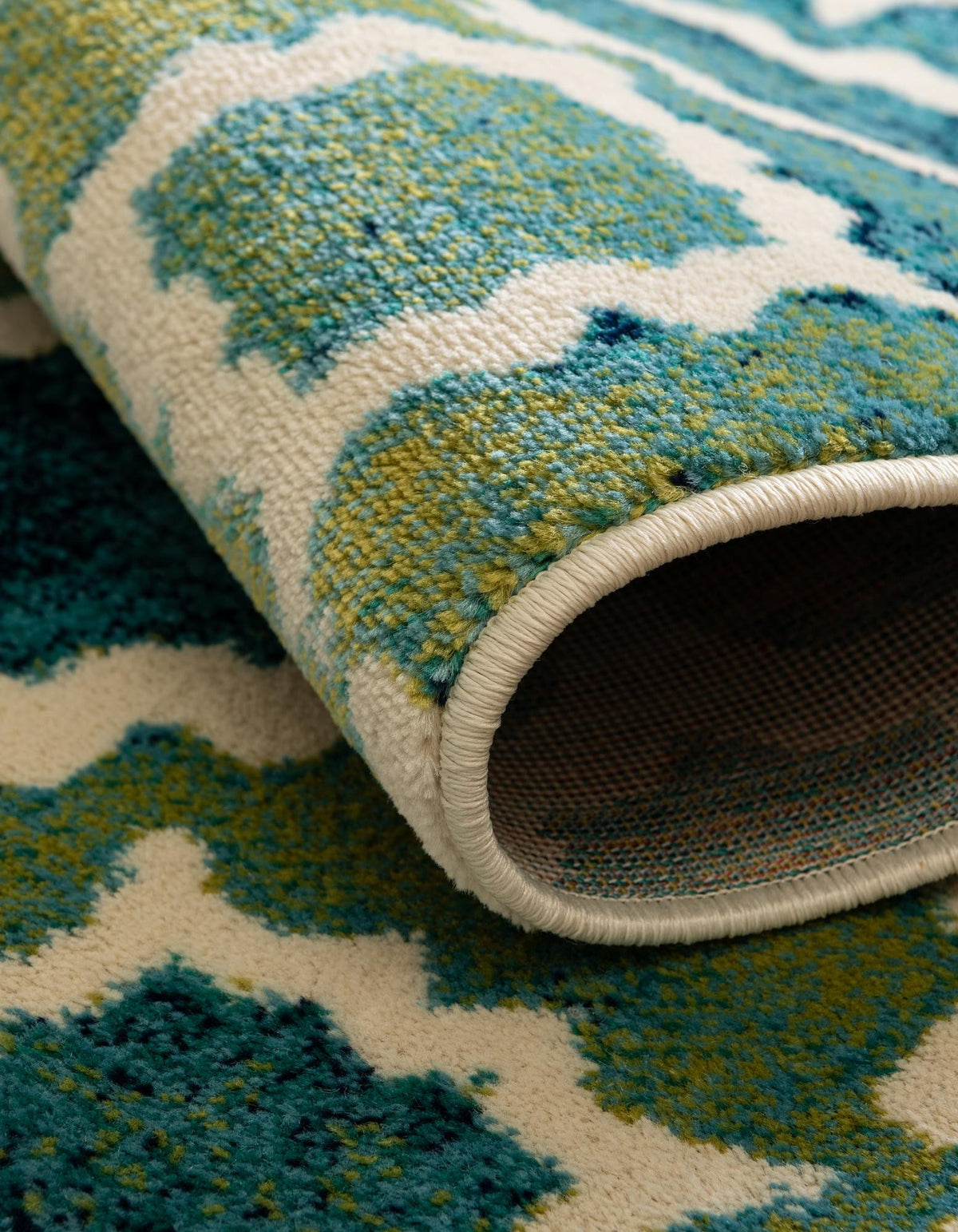 Rechteck Teppich Azalea in Blau von Hadorn™ - Lifestyle Image