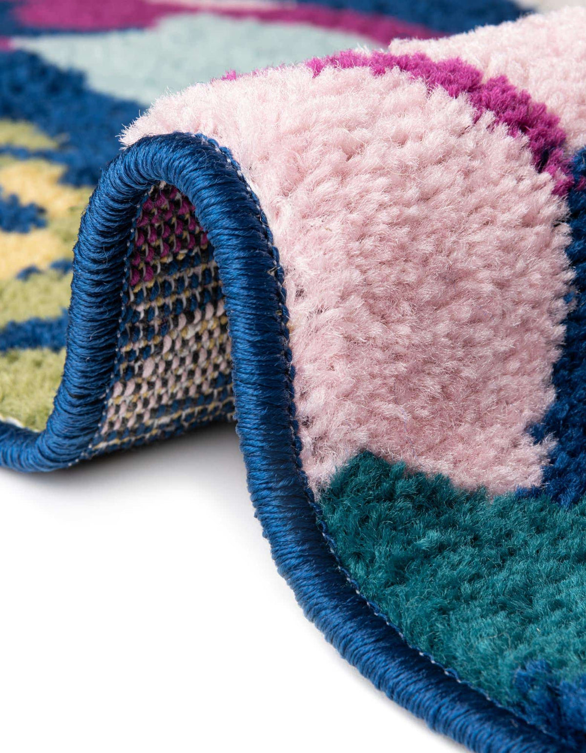 Achteck Teppich Bloom in Marineblau von Hadorn™ - Lifestyle Image