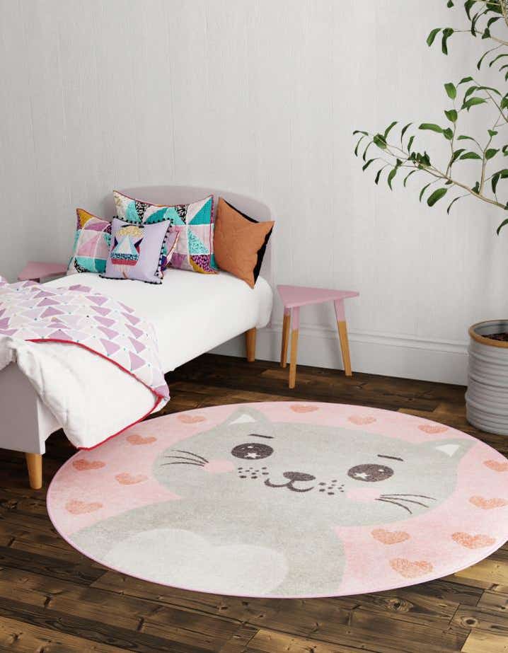 Rund Teppich Whimsy Kids in Rosa von Hadorn™ - Lifestyle Image