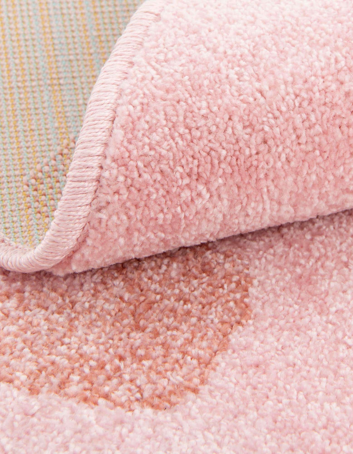 Rund Teppich Whimsy Kids in Rosa von Hadorn™ - Lifestyle Image