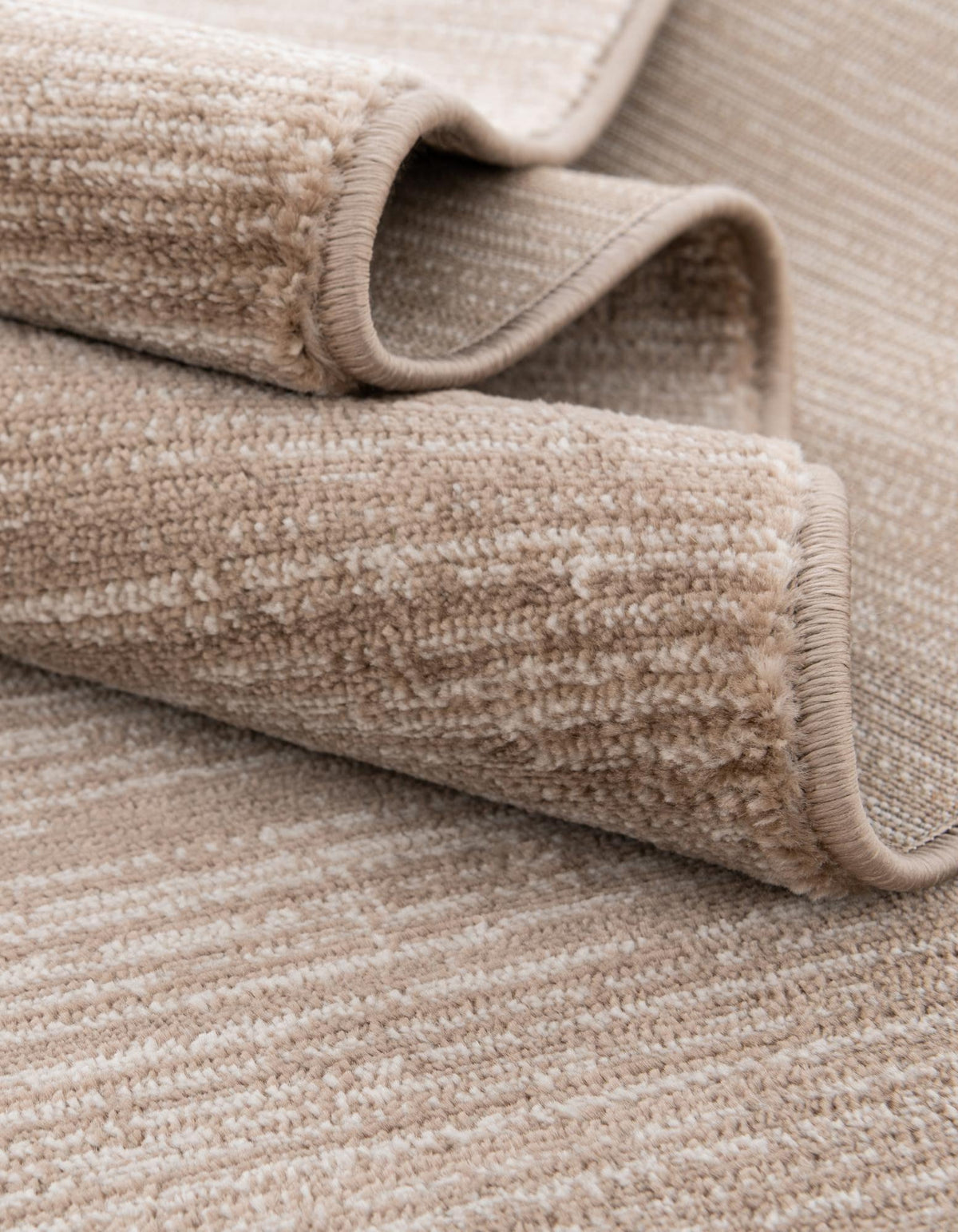 Rechteck Teppich Finsbury in Beige von Hadorn™ - Lifestyle Image