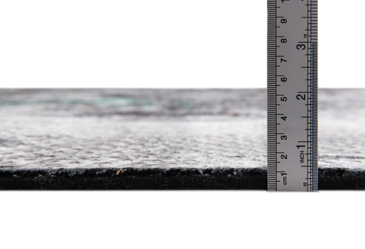 Rechteck Luxus Teppich Laax in Schwarz von Hadorn™ - Lifestyle Image