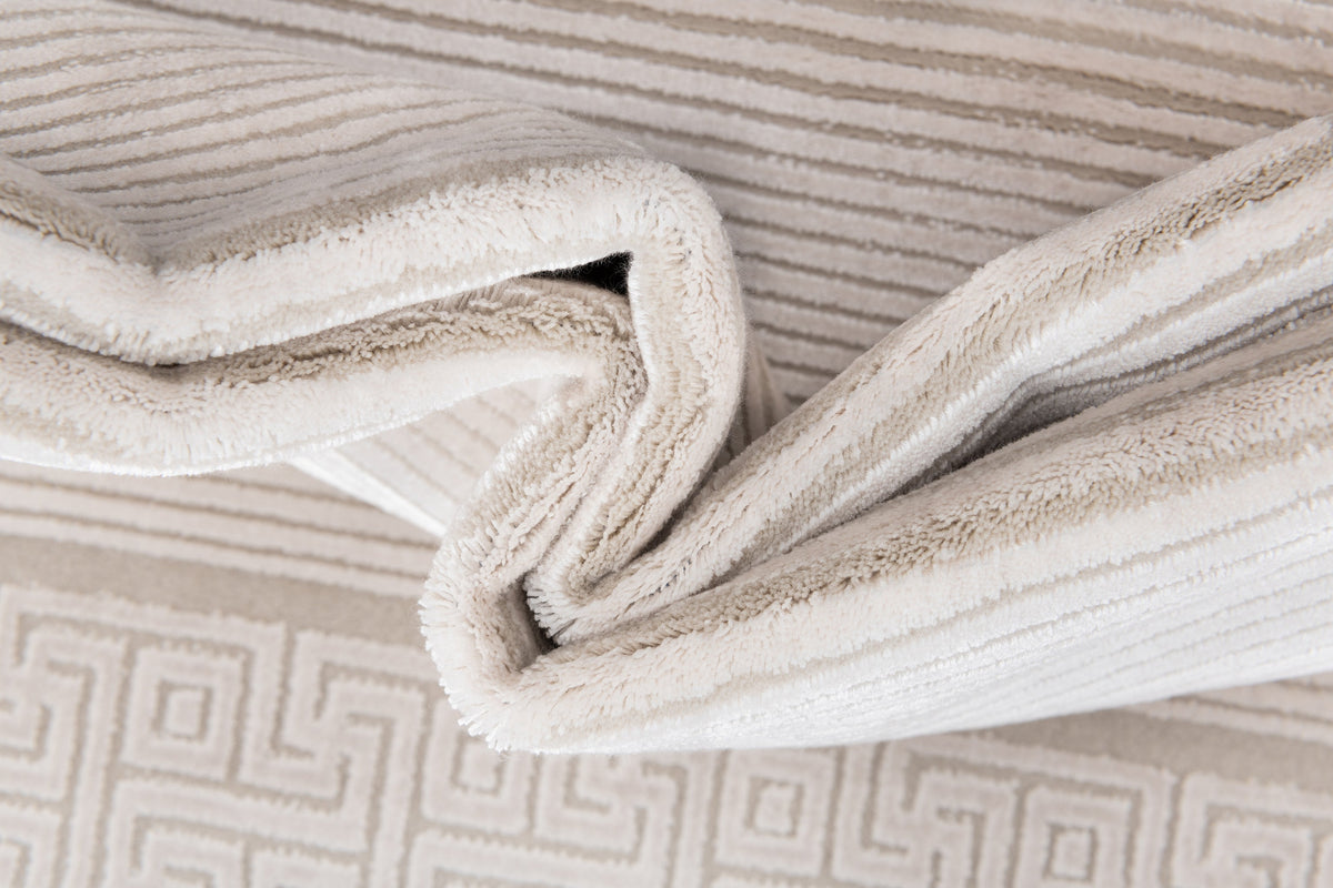 Rund Luxus Teppich Chiasso in Weiss von Hadorn™ - Lifestyle Image