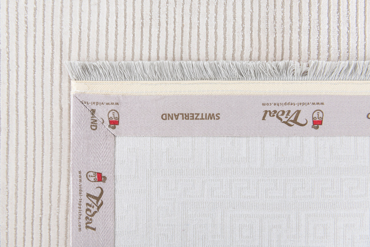Rund Luxus Teppich Chiasso in Weiss von Hadorn™ - Lifestyle Image
