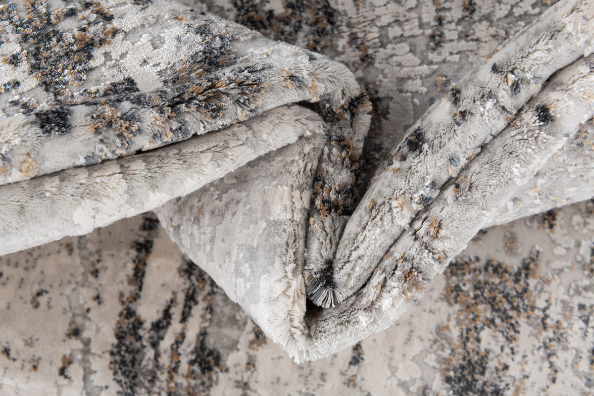 Rechteck Luxus Teppich Flims in Grau von Hadorn™ - Lifestyle Image