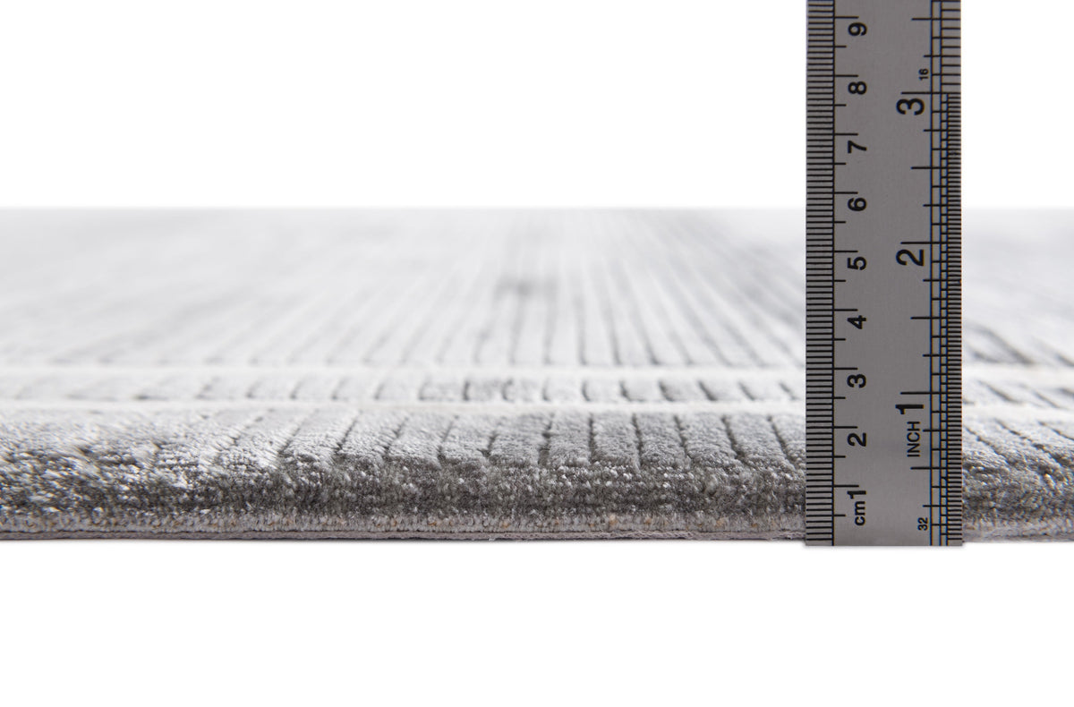 Rechteck Luxus Teppich Flims in Grau von Hadorn™ - Lifestyle Image