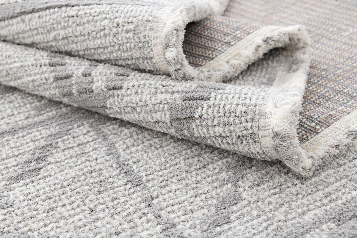 Rechteck Teppich St. Gallen Folklore in Grau von Hadorn™ - Lifestyle Image