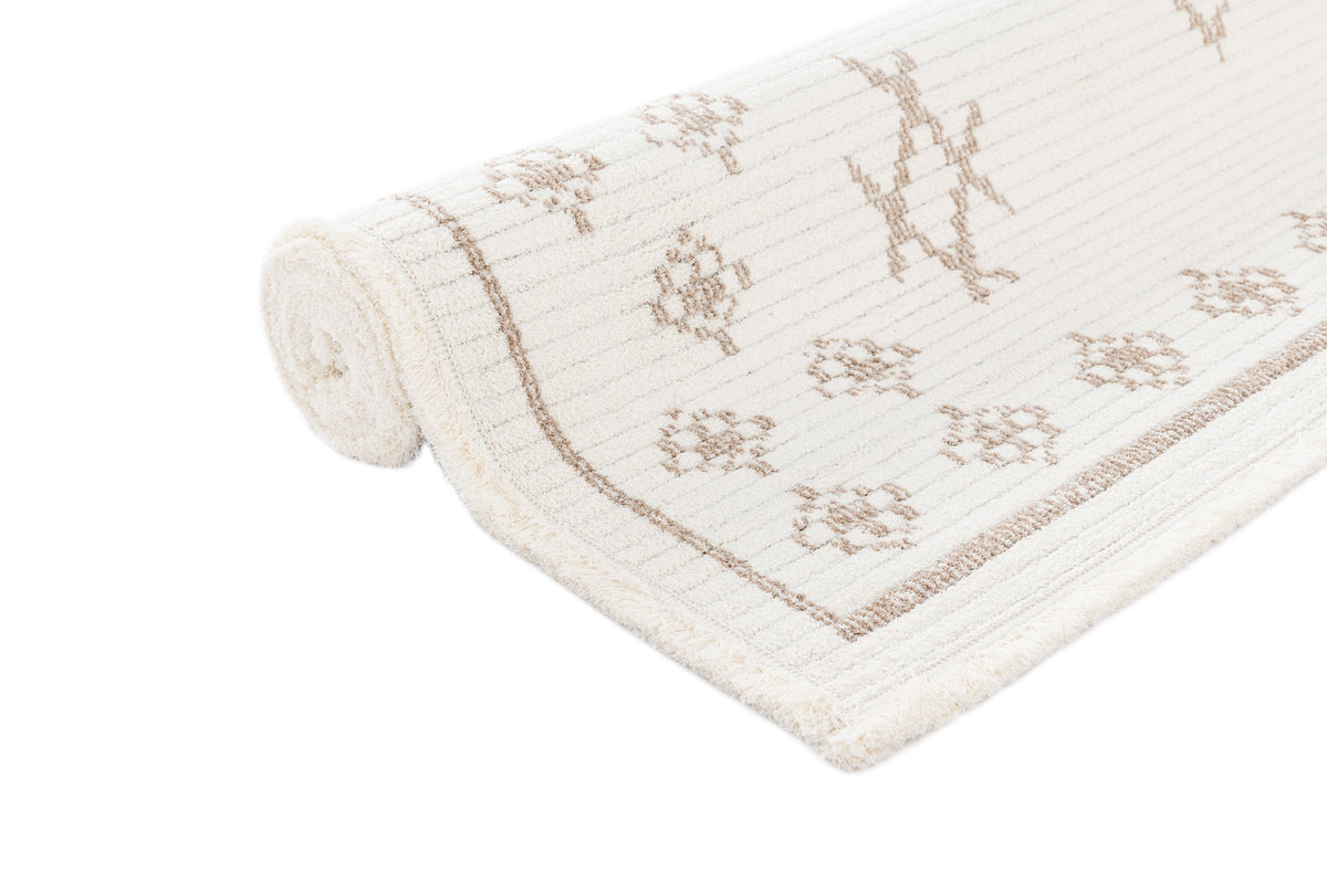 Rechteck Teppich St. Gallen Folklore in Weiss von Hadorn™ - Lifestyle Image
