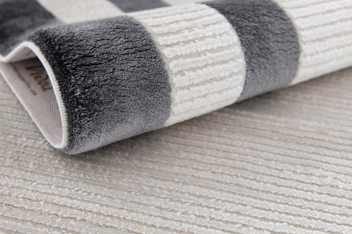 Rund Luxus Teppich Chiasso in Hellgrau von Hadorn™ - Lifestyle Image