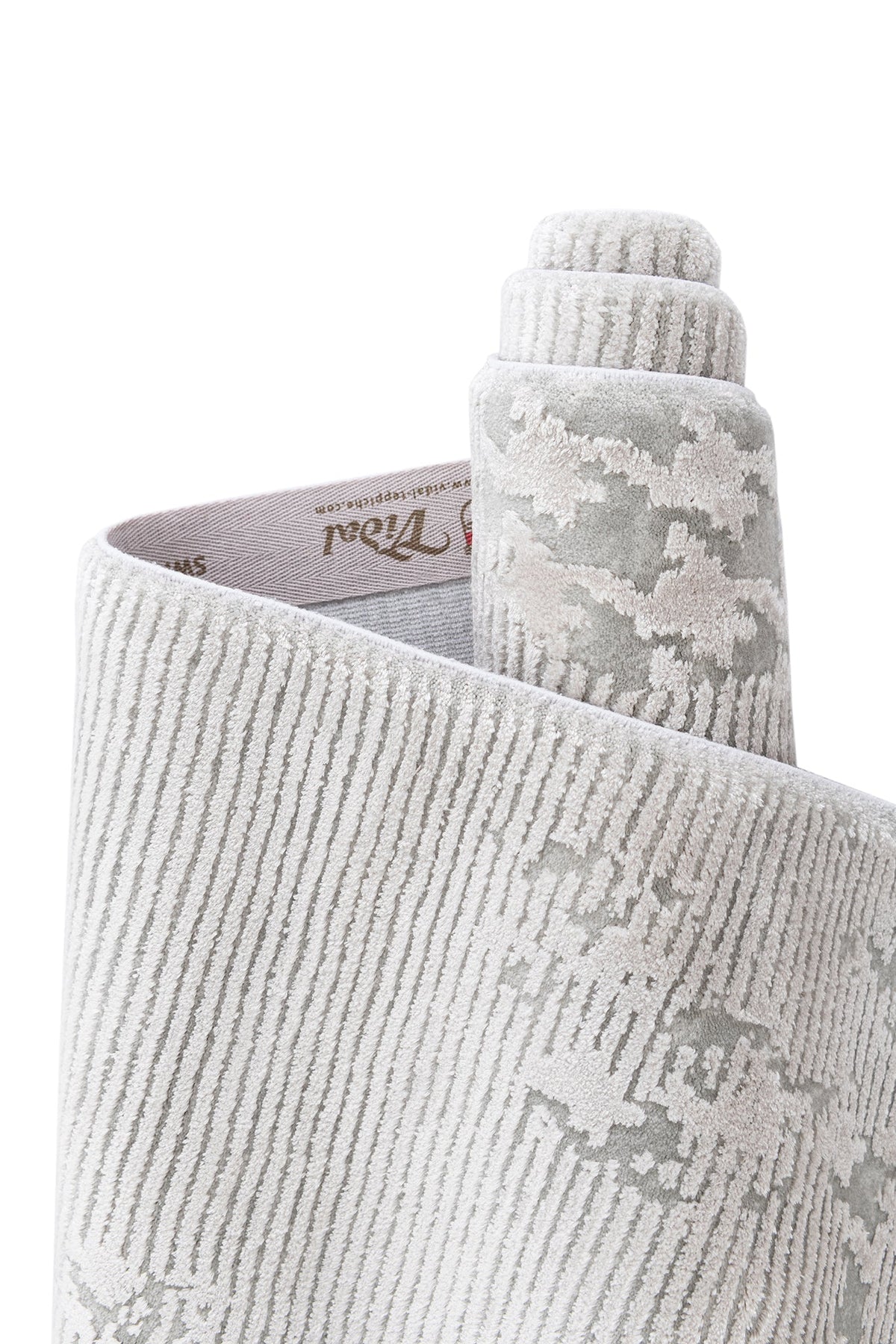 Rechteck Luxus Teppich Chiasso in Hellgrau von Hadorn™ - Lifestyle Image