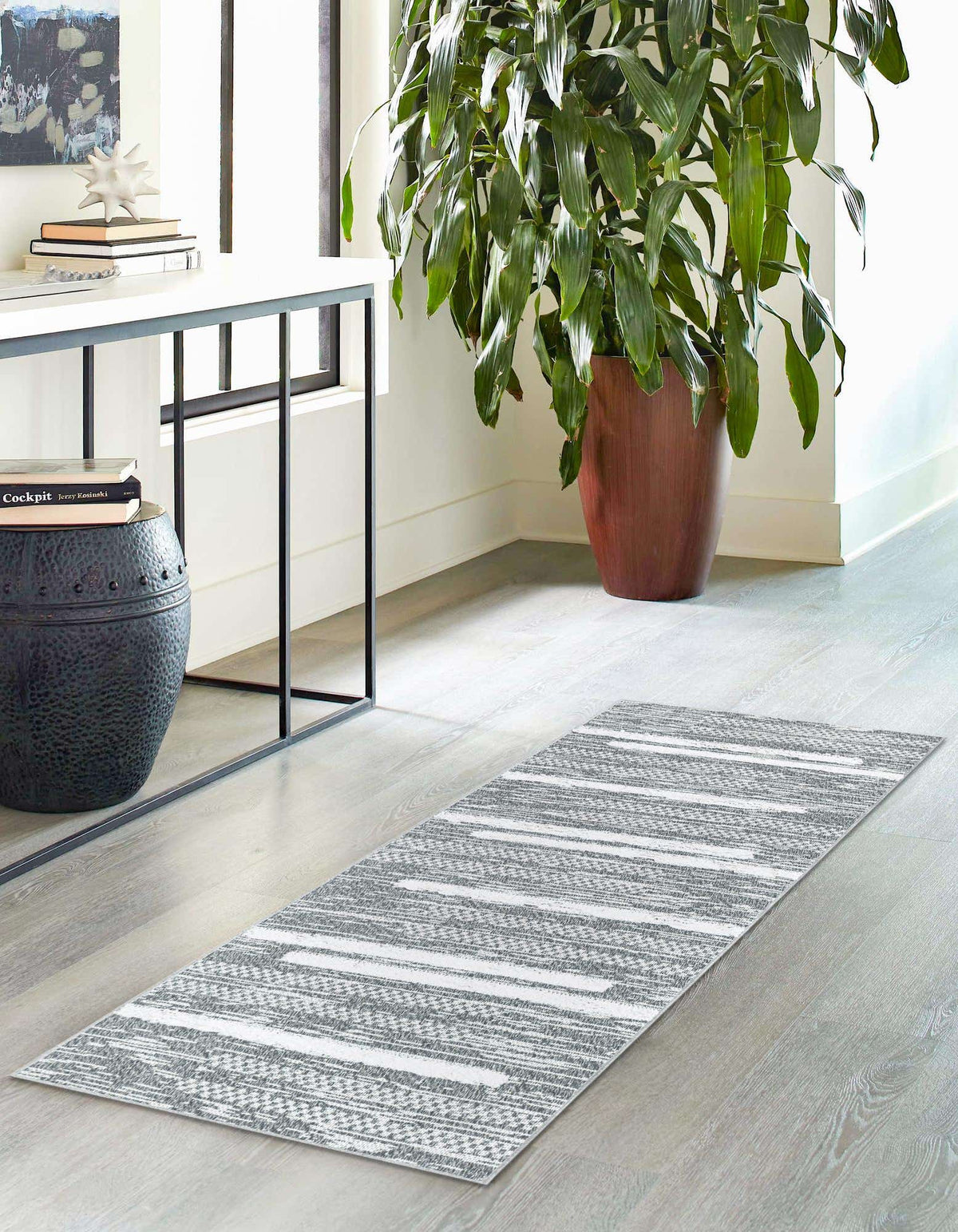Läufer Teppich Abbey in Grau von Hadorn™ - Lifestyle Image
