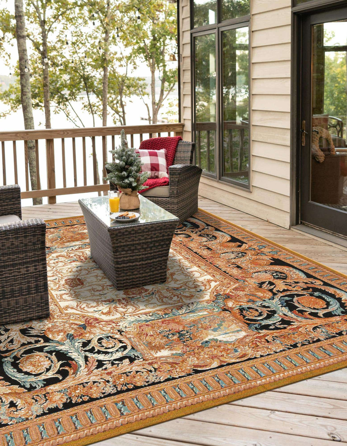 Outdoor Traditional