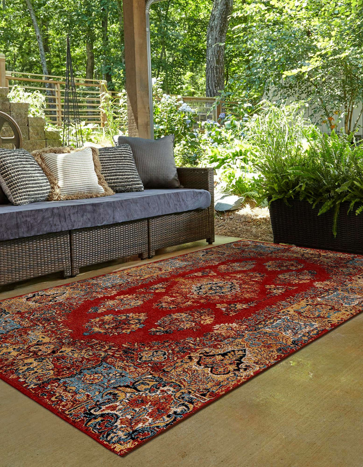 Outdoor Traditional