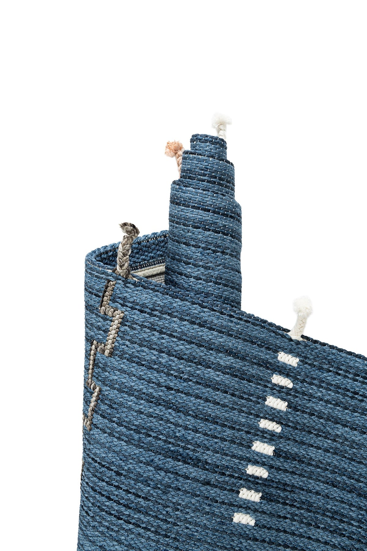 Läufer Teppich Juniper Greka in Blau von Hadorn™ - Lifestyle Image