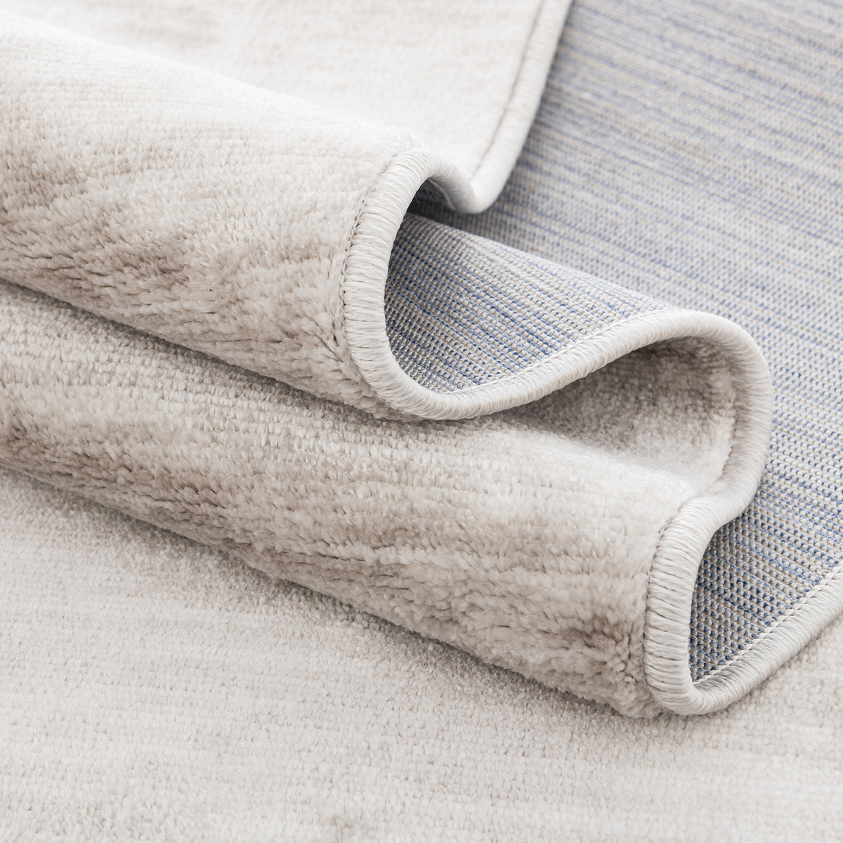 Rechteck Teppich Gabbeh Design in Hellgrau von Hadorn™ - Lifestyle Image