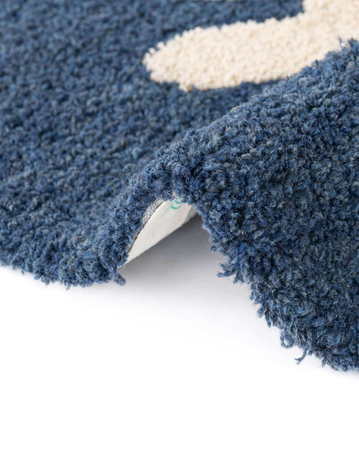 Läufer Teppich AI Handgetuftet in Marineblau von Hadorn™ - Lifestyle Image