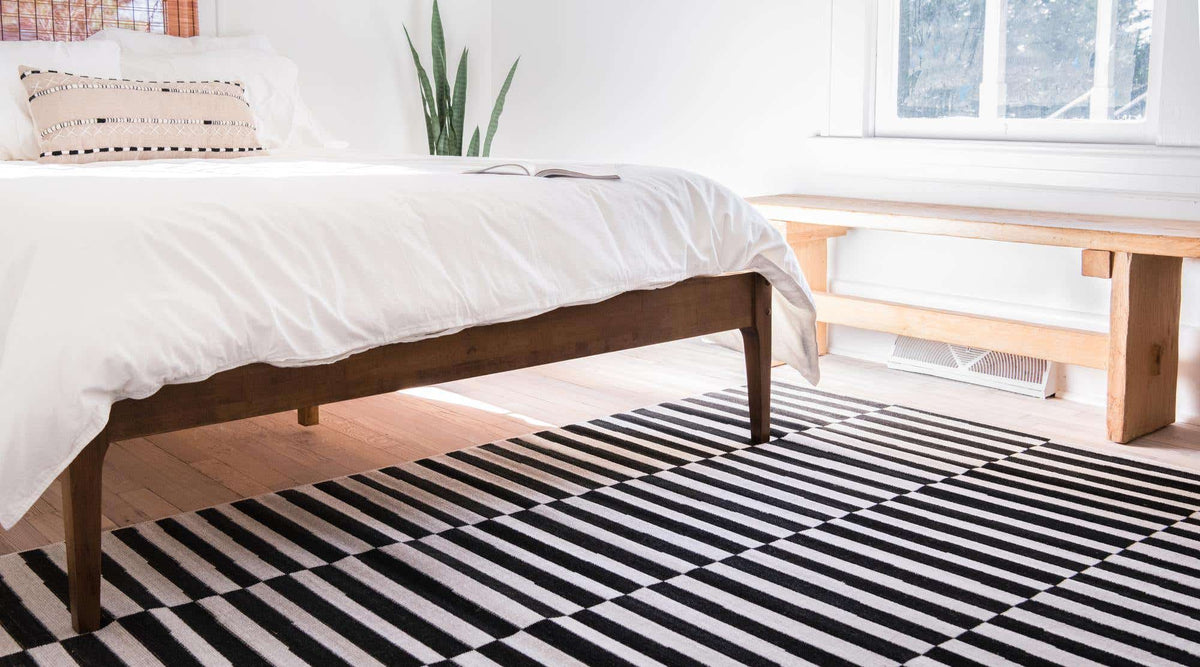 Rechteck Teppich Tribeca in Schwarz von Hadorn™ - Lifestyle Image