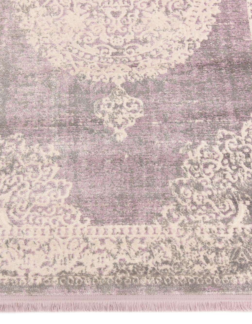 Rechteck Teppich New Vintage in Lila von Hadorn™ - Lifestyle Image
