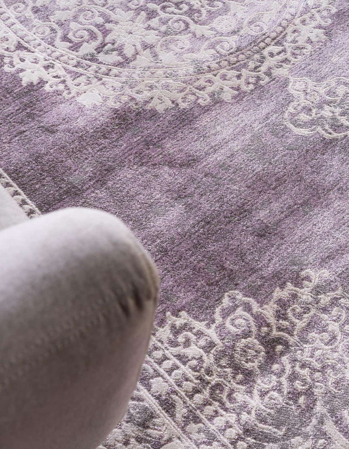 Rechteck Teppich New Vintage in Lila von Hadorn™ - Lifestyle Image