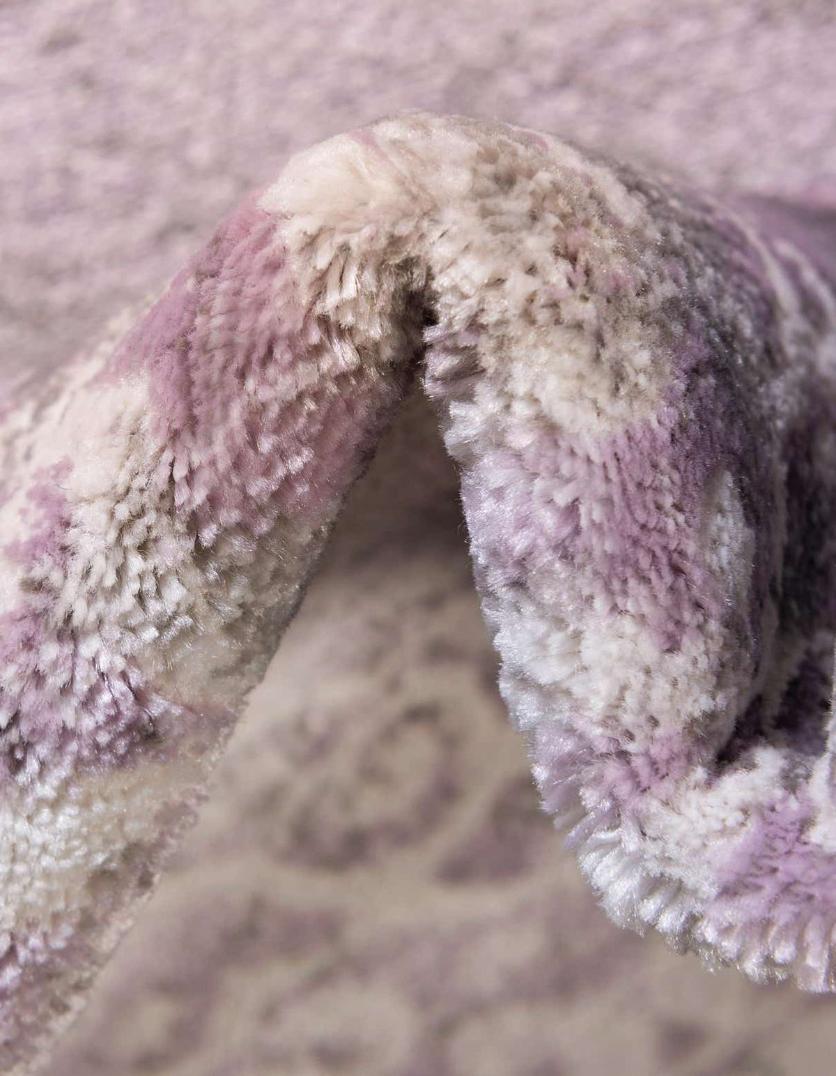 Rechteck Teppich New Vintage in Lila von Hadorn™ - Lifestyle Image