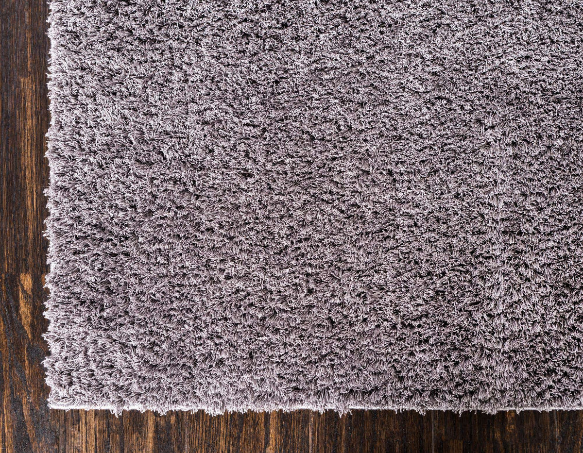 Rechteck Hochflorteppich Studio Solid Shag in Dunkelgrau von Hadorn™ - Lifestyle Image