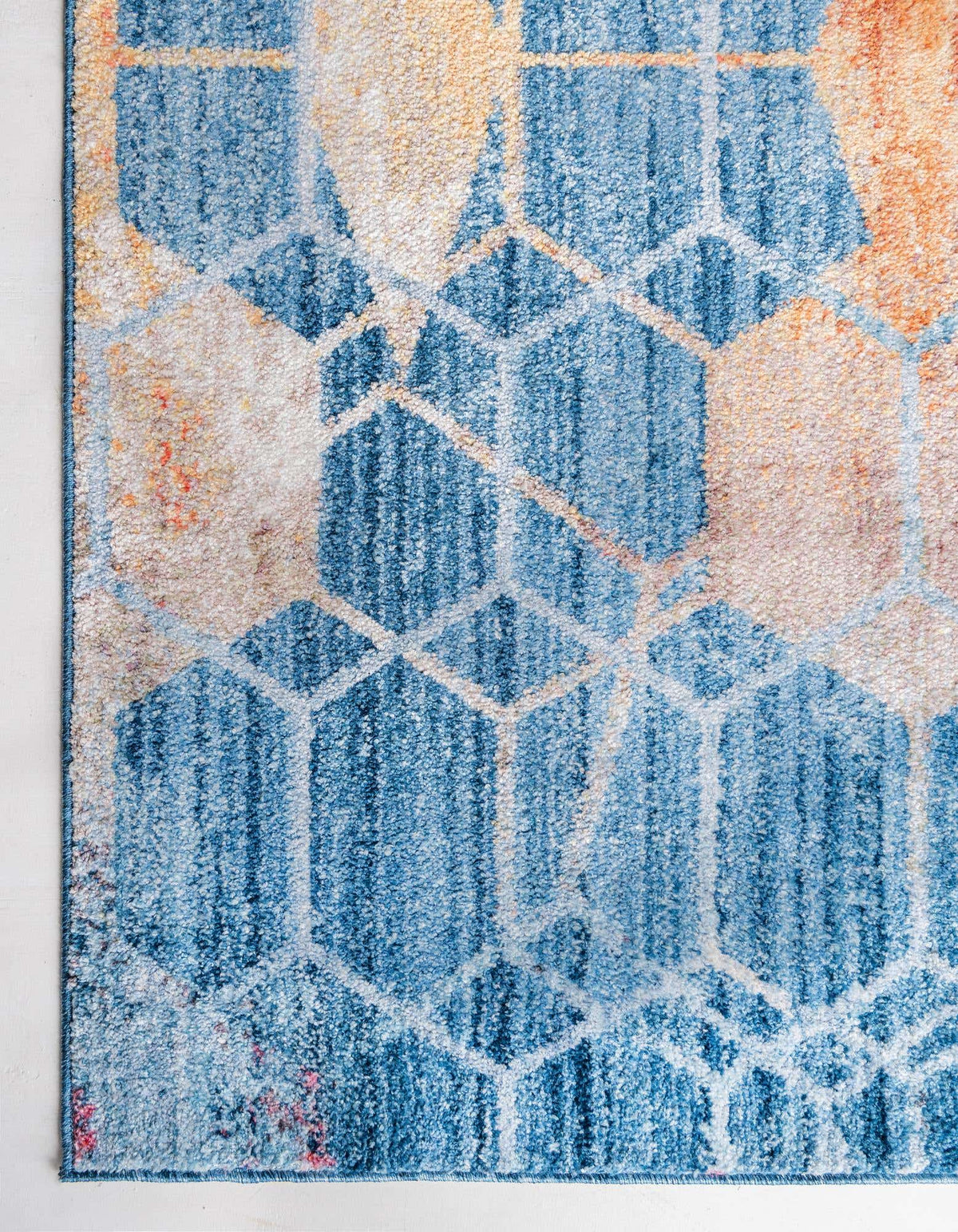 Läufer Teppich Prism in Blau von Hadorn™ - Lifestyle Image