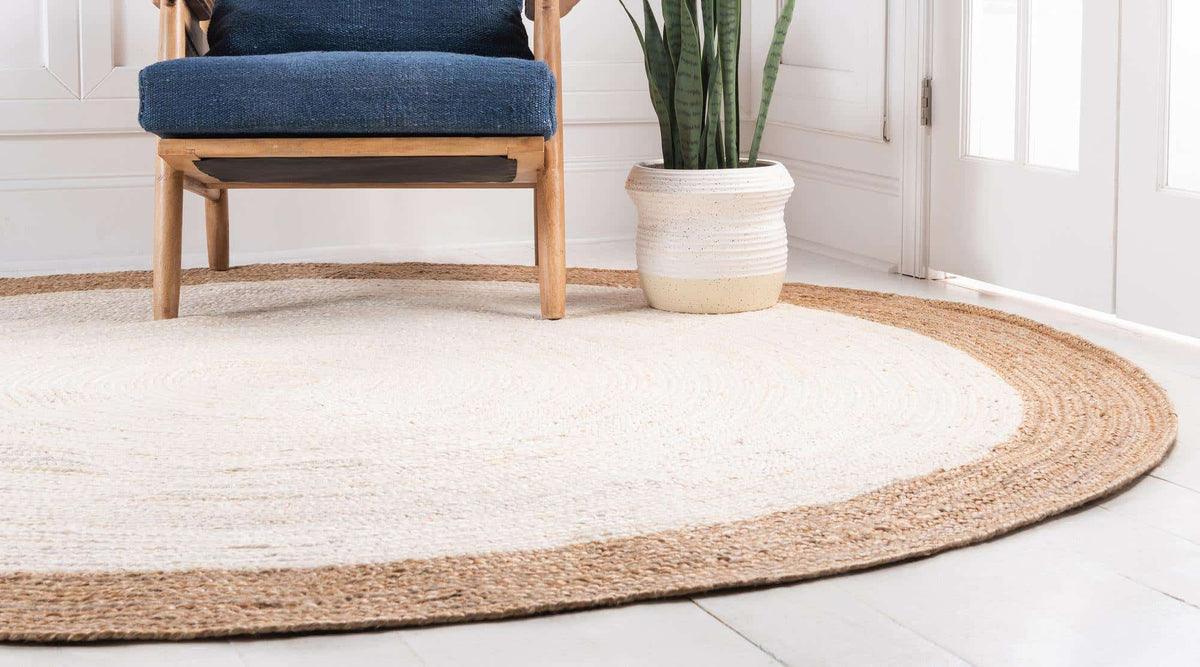 Rund Handgeflochten Teppich Braided Jute in Elfenbein von Hadorn™ - Lifestyle Image